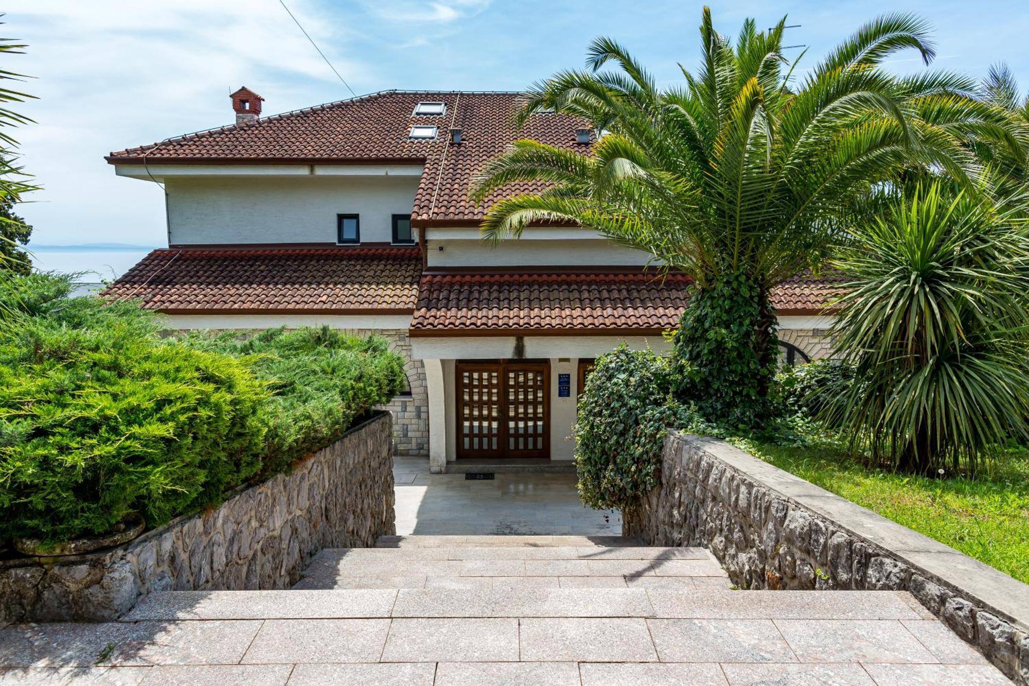 Villa Residence Icici
