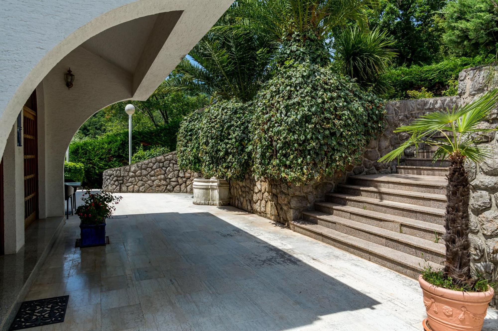 Villa Residence Icici 3*