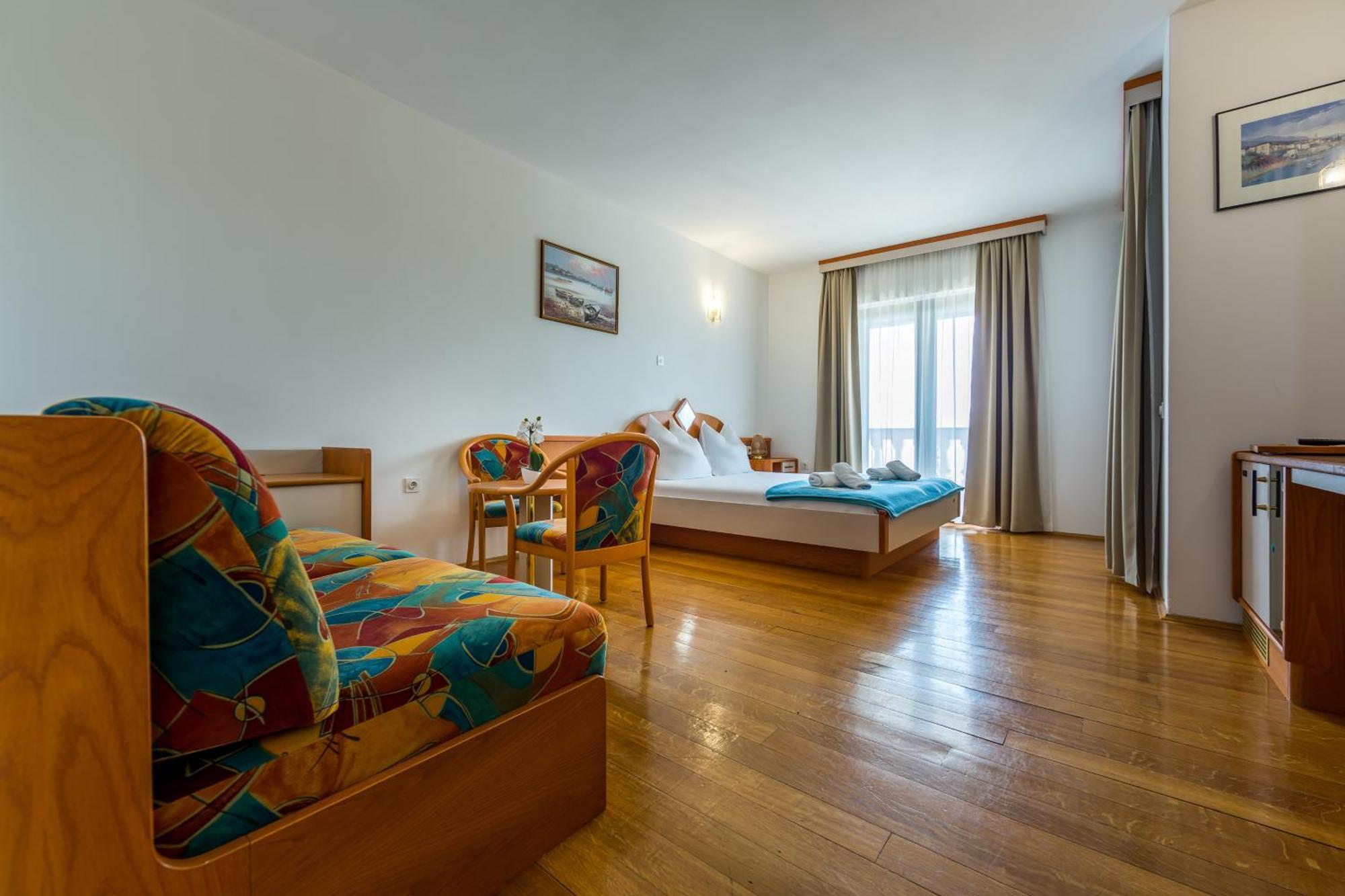 Villa Residence Icici Gasthof 3*