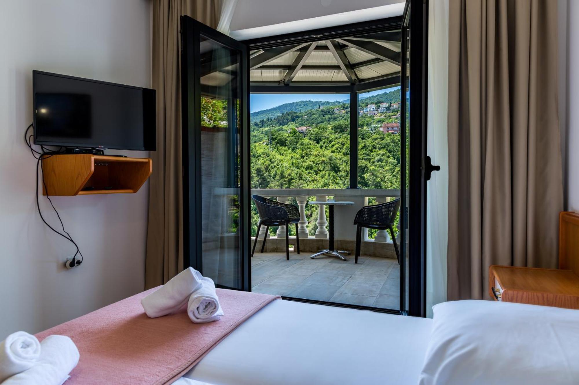 Villa Residence Icici Gasthof 3*